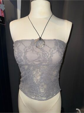 Women’s Strapless Lace Camisole in Light Gray